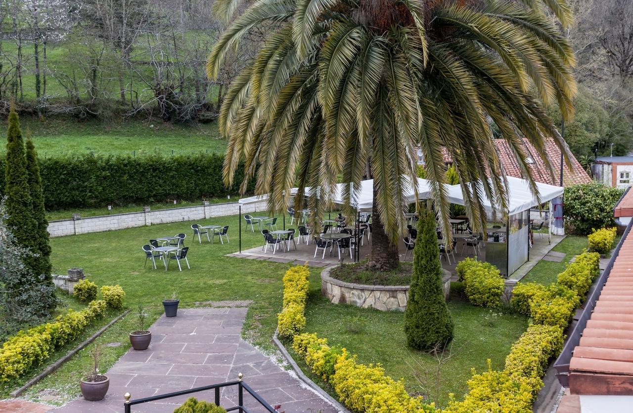 Hotel La Terraza De Puente Viesgo Eksteriør billede